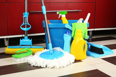 清潔產(chǎn)品和工具的集合