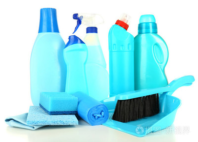 孤立在白色的清潔產品