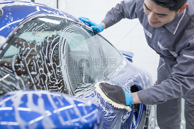 清洗工擦洗汽車圖片素材_免費(fèi)下載_jpg圖片格式_VRF高清圖片501159591